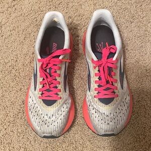 Brooks Women's Pink and Gray Athletic Shoes
